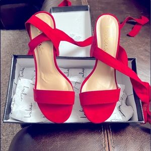 Lulus size 6 Alta dark red shade heels